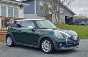 2015_Mini_Cooper_Hardtop_3DR-HB_07