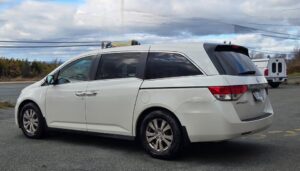 2016_Honda_Odyssey-EX_03