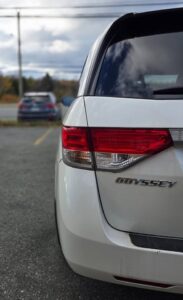 2016_Honda_Odyssey-EX_04
