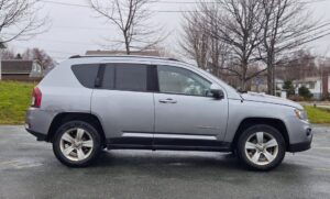 2016_Jeep_Compass_North_07