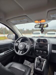 2016_Jeep_Compass_North_14