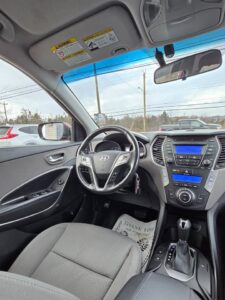 2013_Hyundai_Santa_FE_Premium_15