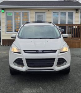2016_Ford_Escape_SE_11