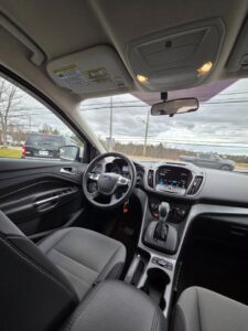 2016_Ford_Escape_SE_14