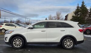 2016_Kia_Sorento_2.4I_LX_02