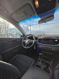 2016_Kia_Sorento_2.4I_LX_14