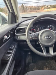 2016_Kia_Sorento_2.4I_LX_15