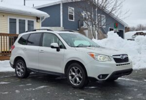 2015_Subaru_Forester_I_Limited_09