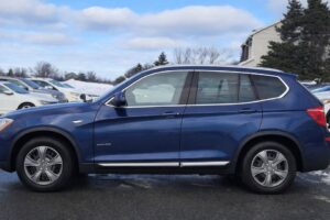 2016_BMW_X3_XDrive28I_02