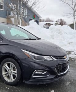 2017_Chevrolet_Cruze_09