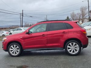 2015_Mitsubishi_RVR_GT_02