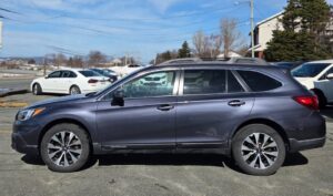 2015_Subaru_Outback_5RD_02