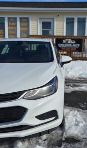 2017_Chevrolet_Cruze_09