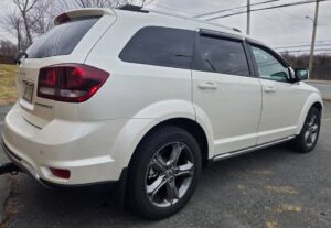 2017_Dodge_Journey_06
