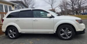 2017_Dodge_Journey_07