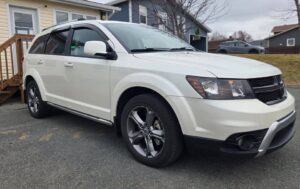 2017_Dodge_Journey_08