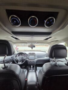 2017_Dodge_Journey_15