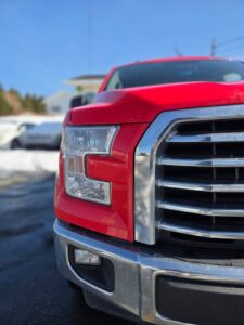 2017_Ford_F-150_08