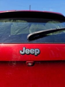 2016_Jeep_Cherokee_05