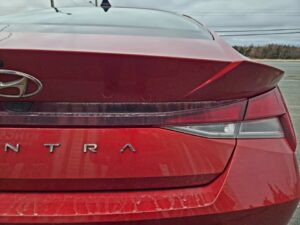 2021_Hyundai_Elantra_06