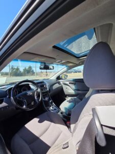 2013_Hyundai_Elantra_Coupe_15