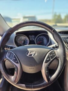2013_Hyundai_Elantra_Coupe_17