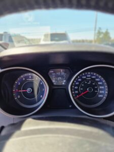 2013_Hyundai_Elantra_Coupe_19