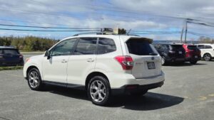 2015_Subaru_Forester_I_Limited_Sunroof_03