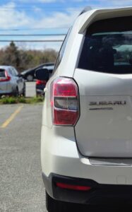 2015_Subaru_Forester_I_Limited_Sunroof_04