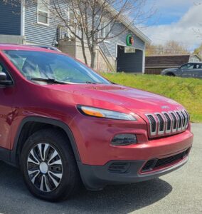 2016_Jeep_Cherokee_Sports_09