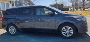 2016_Kia_Sedona_LX_09