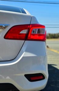 2016_Nissan_Sentra_07