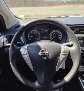 2016_Nissan_Sentra_15