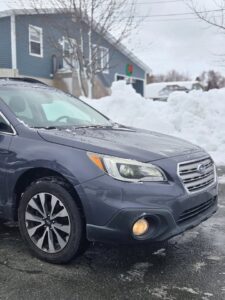 2016_Subaru_Outback_V6_10
