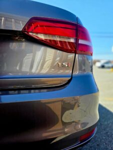 2016_Volkswagen_Jetta_06