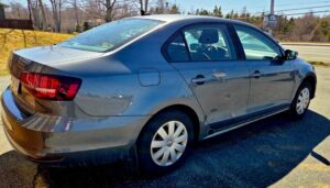 2016_Volkswagen_Jetta_07