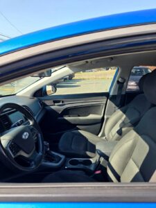 2017_Hyundai_Elantra_SE_17