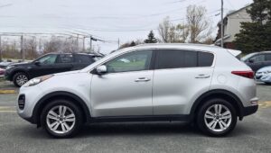 2017_Kia_Sportage_02