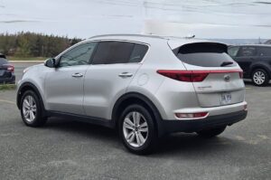 2017_Kia_Sportage_03