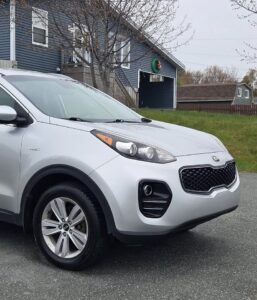 2017_Kia_Sportage_08