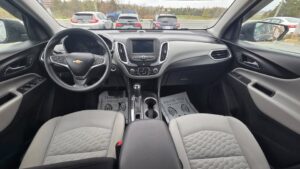 2019_Chevrolet_Equinox_13