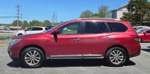 2015_Nissan_Pathfinder_4WD_03