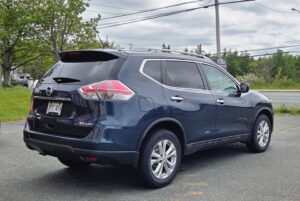 2016_Nissan_Rogue_SV-AWD_06