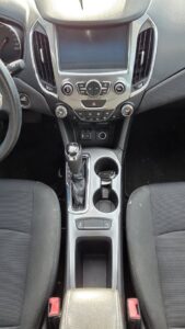 2017_Chevrolet_Cruze_LT_Cylinder_16