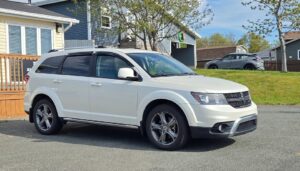 2017_Dodge_Journey_Crossroad_7-Passenger_AWD_08