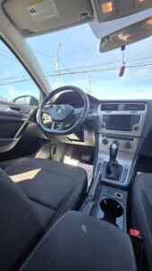 2017_Volkswagen_Golf_S_1.8T_4-Door_Auto_14