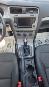 2017_Volkswagen_Golf_S_1.8T_4-Door_Auto_15