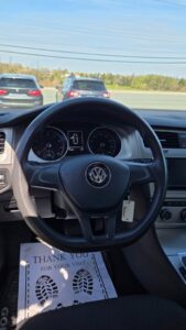 2017_Volkswagen_Golf_S_1.8T_4-Door_Auto_17
