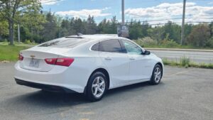 2018_Chevrolet_Malibu_05