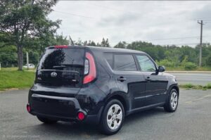 2016_Kia_Soul_Base_06